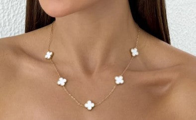 Colar Aço Inoxidável Folheado a Ouro 18k Inspiração Vg. Resinado