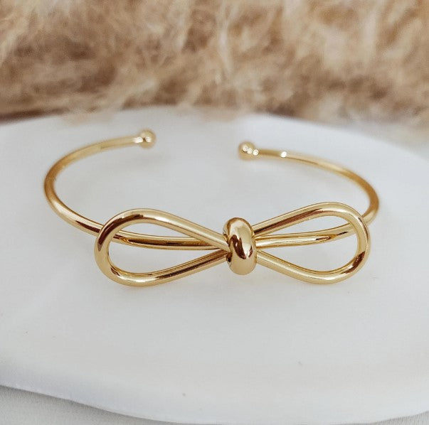 Bracelete feminino com laço liso delicado, ajustável e hipoalergênico