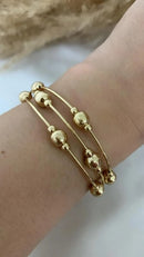 Bracelete feminino triplo com esferas, moderno, ajustável e hipoalergênico