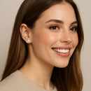 Brinco quadrado dourado com pérola central e zircônias elegante leve semijoia antialérgica